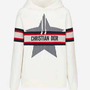 Meet your Posher, Emvie